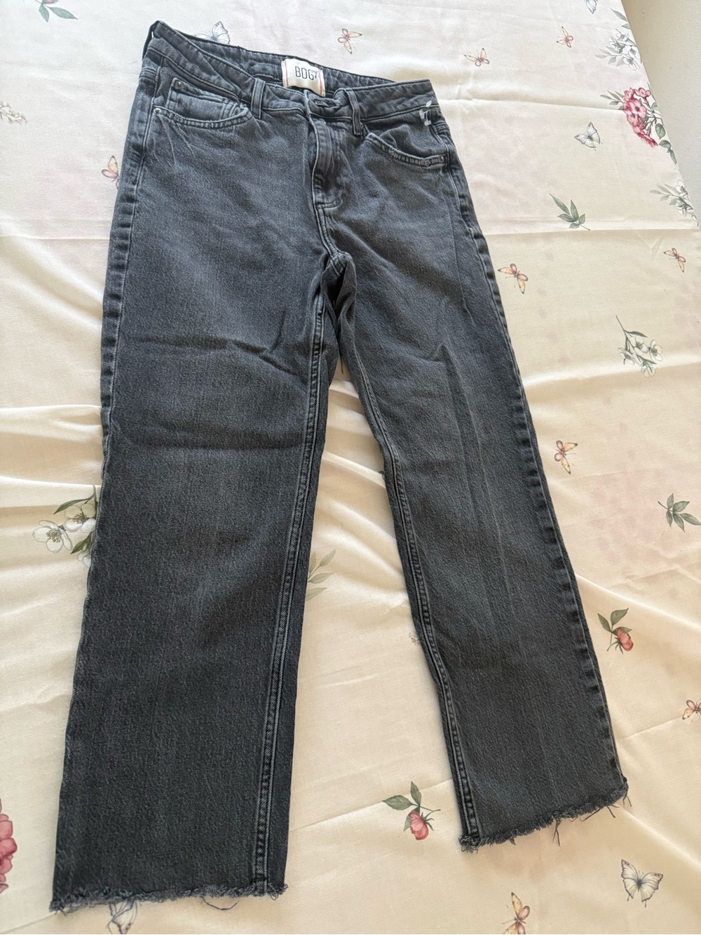 BDG - Black Straight-Leg Jeans with Frayed Hem